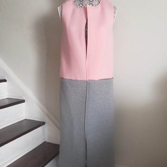 Long Colour blocked Vest - Picture 2 of 13